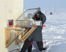 Kerri Pratt snow chamber experiment