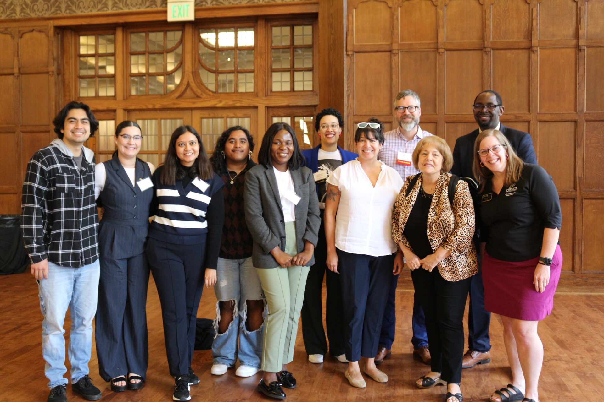 Students and alumni at OIGP Spring Reception.