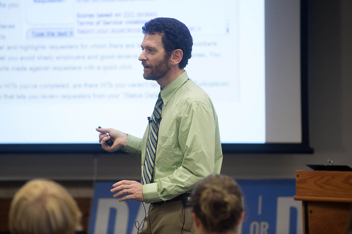 Alex Quinn, 'Beating AI at its own game with human computation'