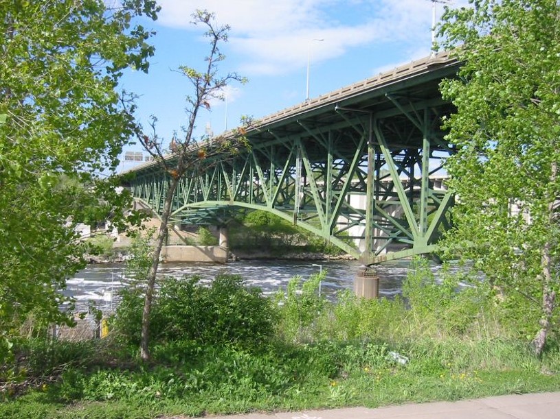 Bridge prior to collapse 