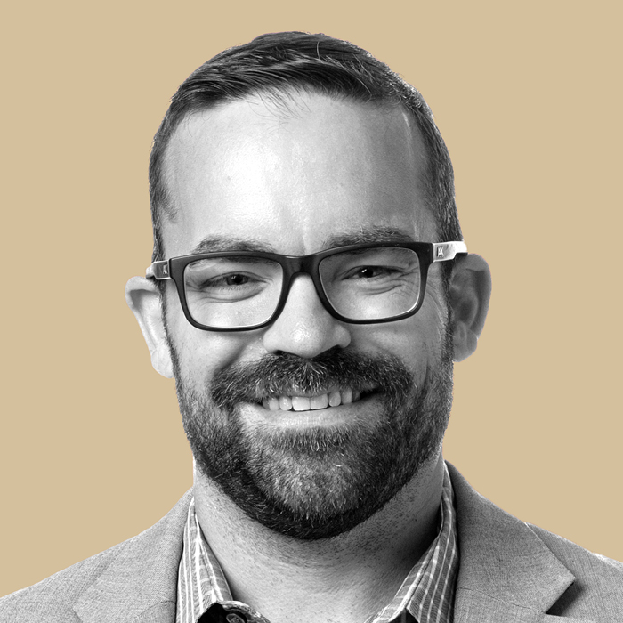 Derek Schultz headshot