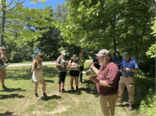 Lenny Farlee instructing a group of educators
