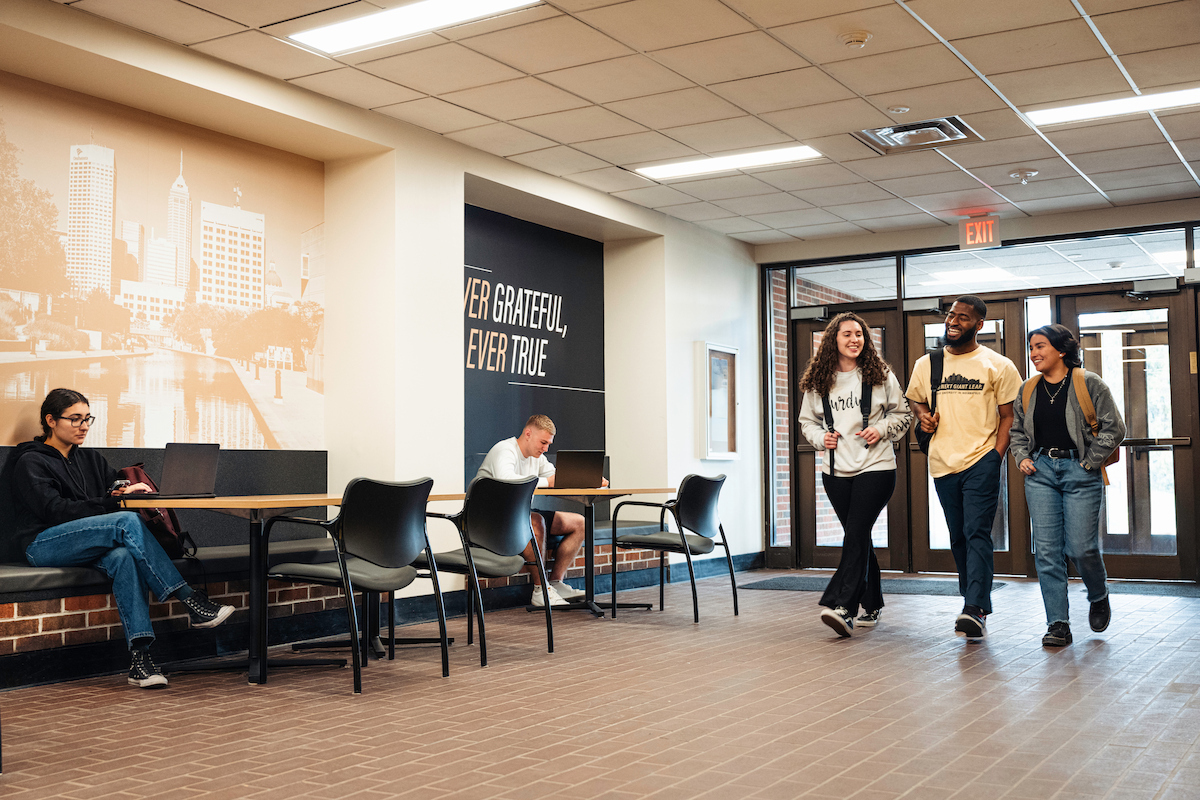 Purdue students walking into the main hallway in the ET building in Indianapolis