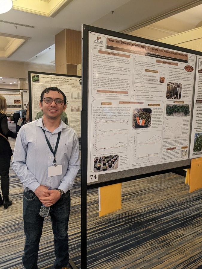Carlos López Manzano Presenting "Peppermint Response to Tiafenacil and Saflufenacil Applied Postharvest" Poster