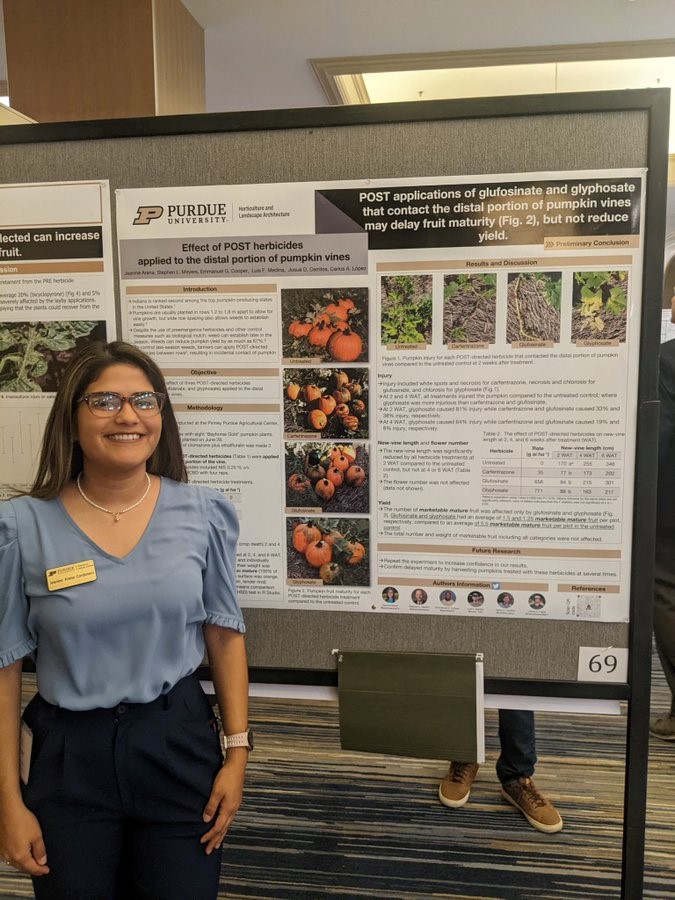 Jeanine Arana Presents "Effect of POST Herbicides Applied to the Distal Portion of Pumpkin Vines" Poster