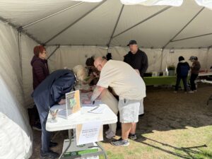 People taking the insect ID challenge from the Purdue EMGs