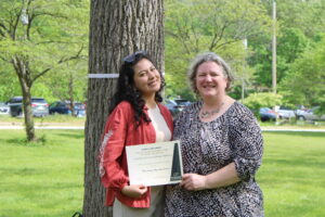 Maria Fernanda Moreno de la Espriella and Linda Prokopy