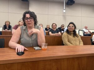 Audience giving remarks about Dr. Linda Prokopy's leadership.