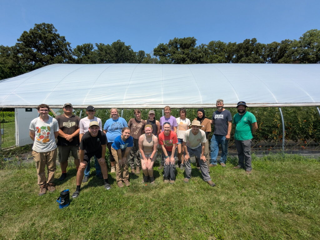 Group photo of Purdue Student Farm and University of Illinois Student Farm Interns