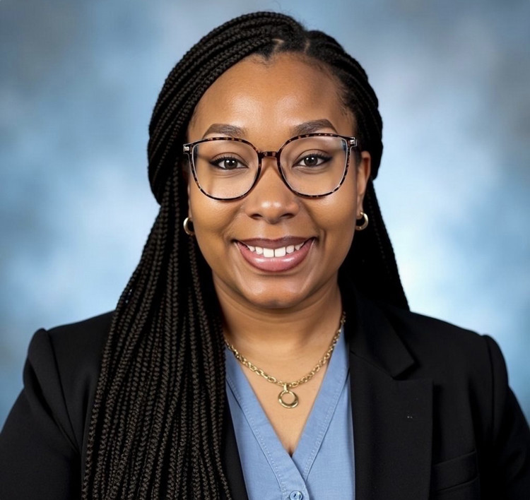 Jazmyn Nichols Headshot