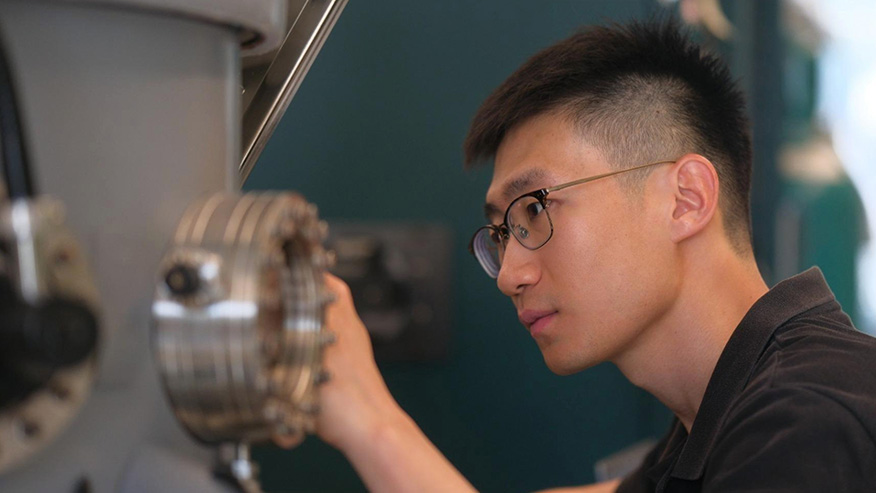 Man working in lab
