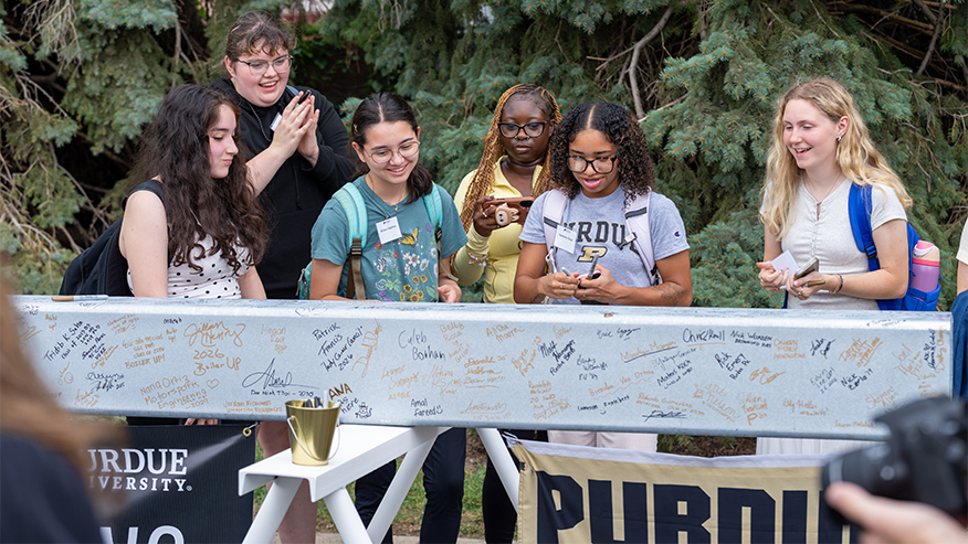 Academic Success Building reaches construction milestone with topping-out ceremony