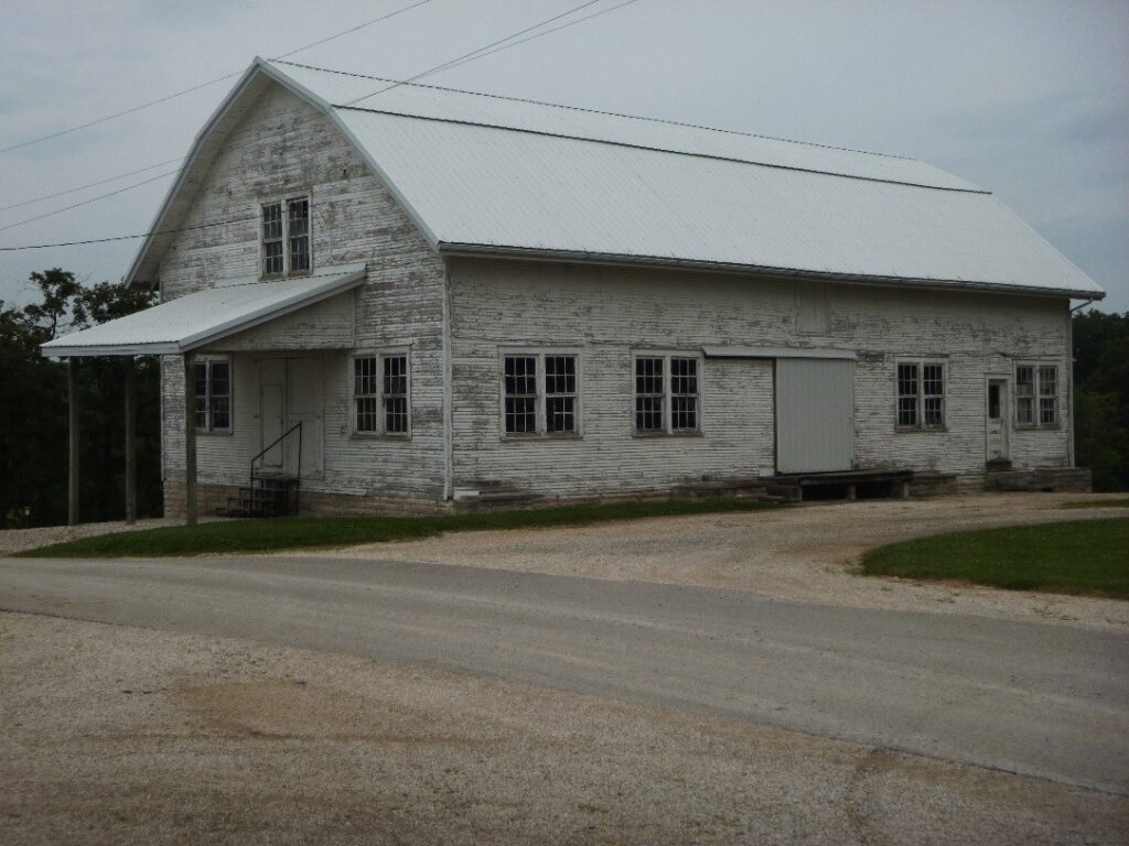packing and storage building