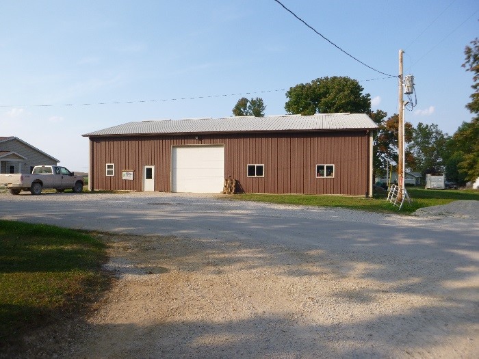 Headquarters and shop SI01