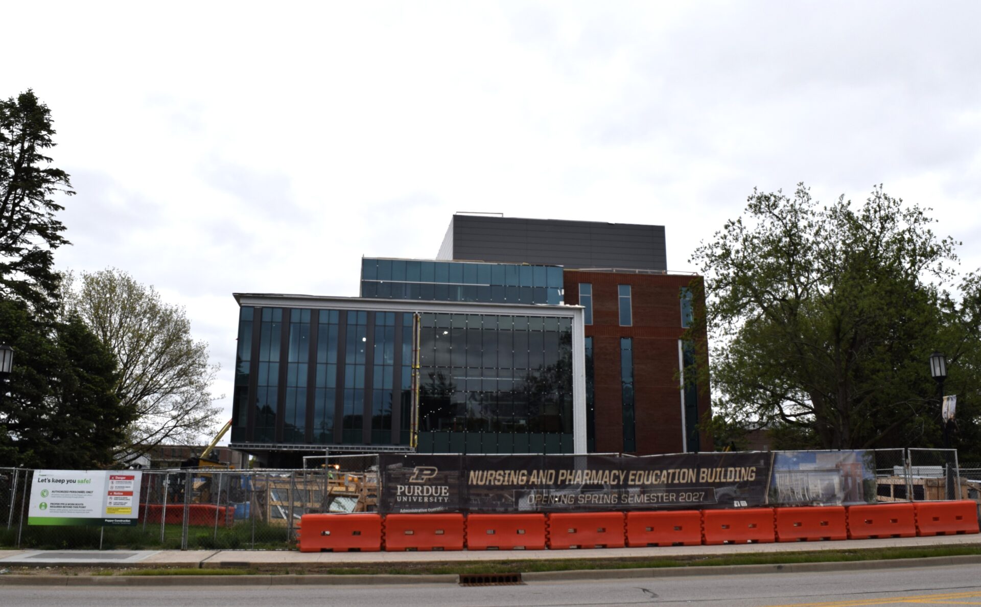 Southbound South Russell Street, just south of Mitch Daniels Boulevard, will remain closed for construction on the Nursing and Pharmacy Education Building this summer.