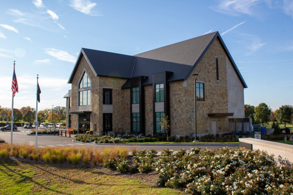The Pete Dye Clubhouse at the Birck Boilermaker Golf Complex received the Honor Award from the ACEC Indiana for the 2026 Engineering Excellence Awards in the Structural Systems category.