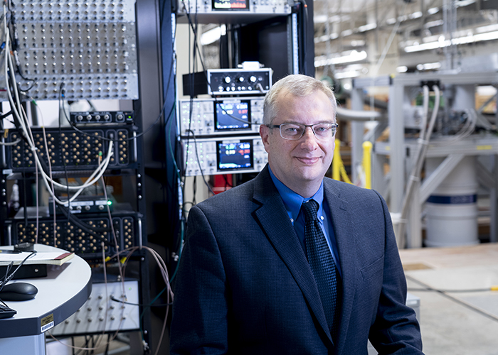 Michael Manfra receives 2026 APS Oliver E. Buckley Condensed Matter Physics Prize