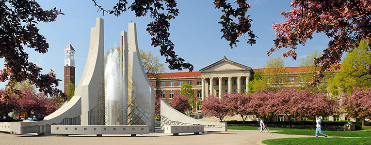 Engineering fountain and Hovde