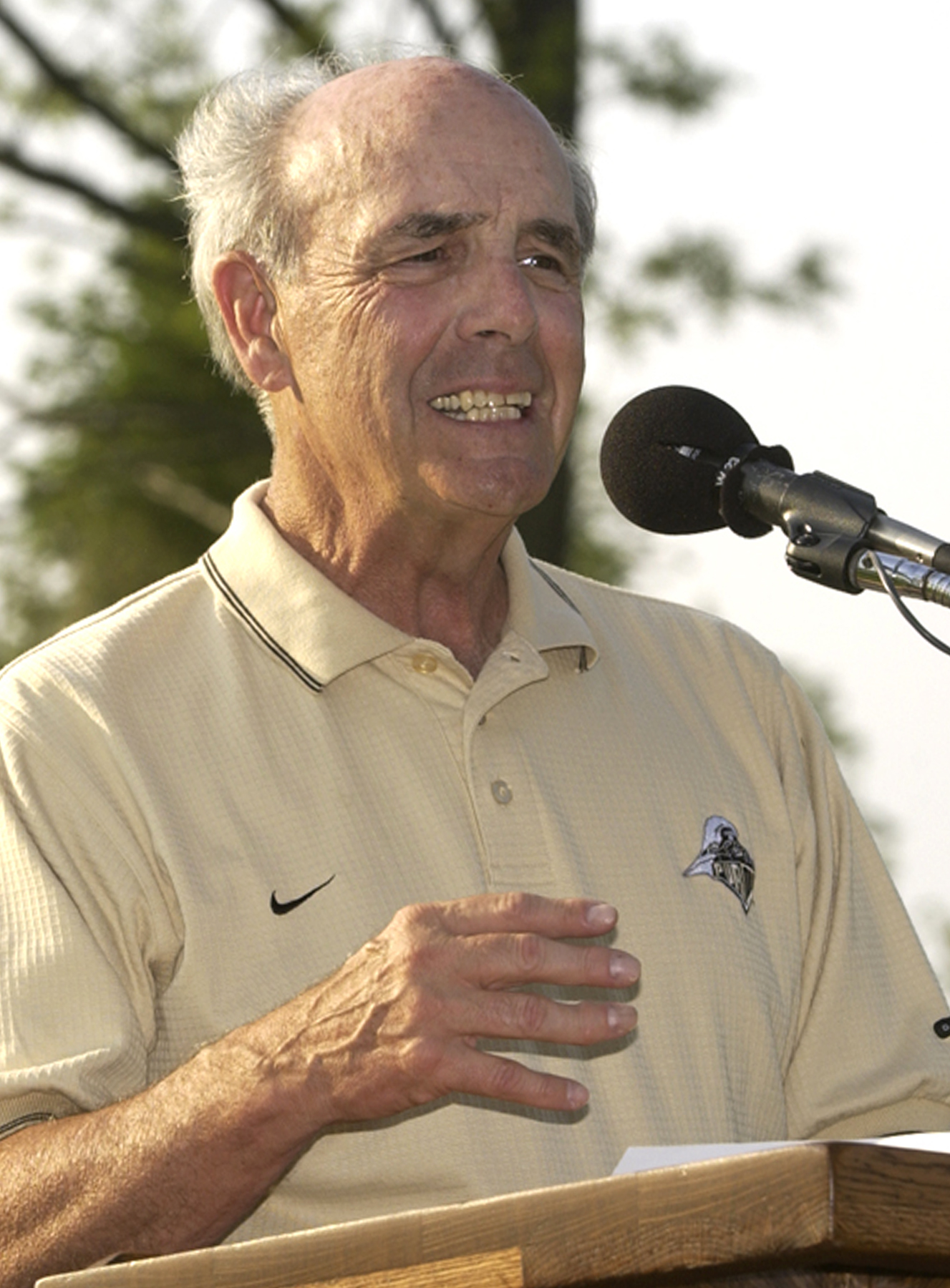 Training center a 'diamond' to help keep golfers out of rough