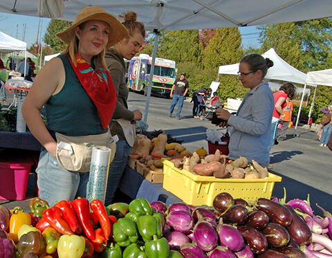 Student Farm farmers market