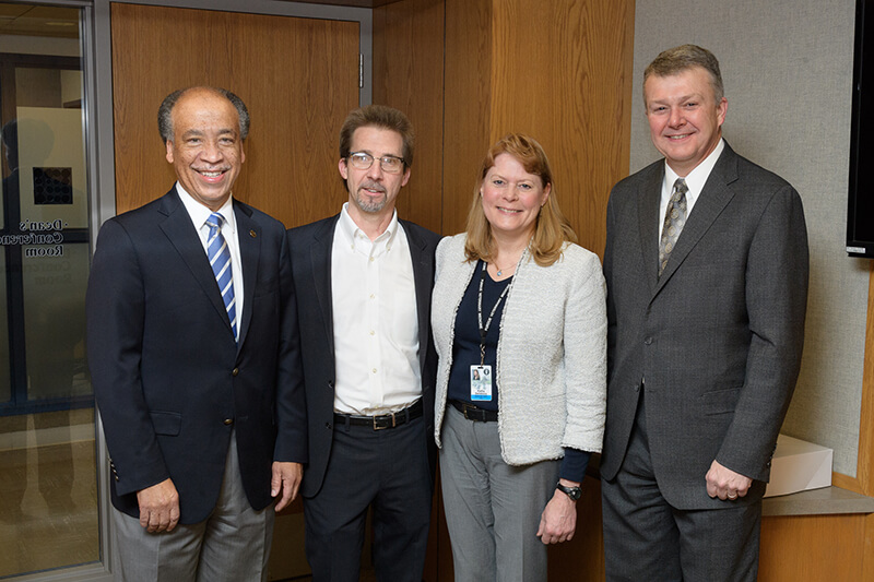  Willie Reed, Peter Hollenbeck, Kathleen Salisbury, Jay Akridge