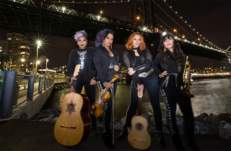 Flor de Toloache mariachi