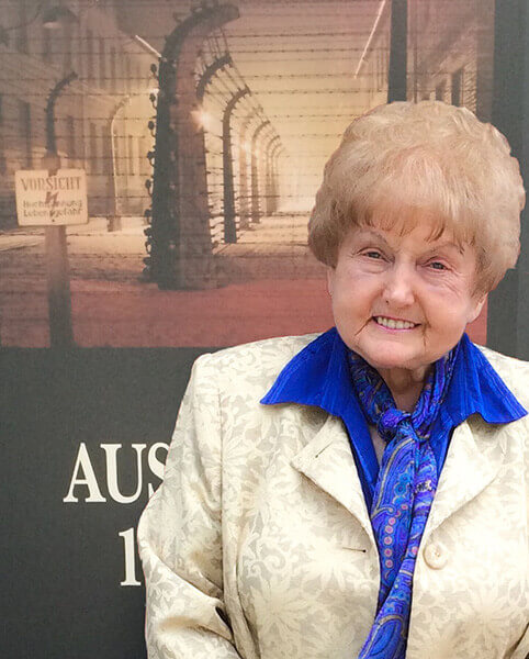 Eva Kor, Holocaust survivor