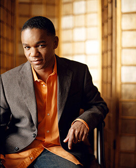 Stefon Harris seated