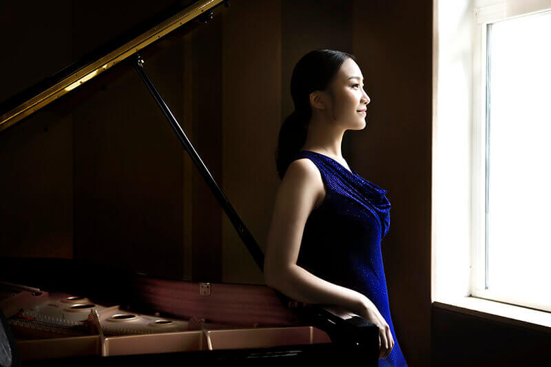 pianist Yi-Nuo Wang