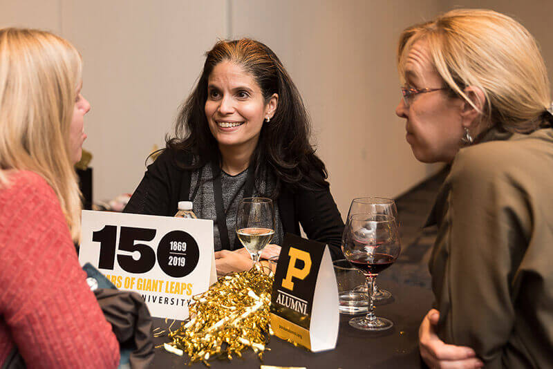 2018 Women’s Conference attendees talking
