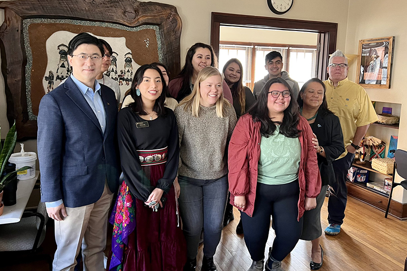President Chiang at the Native American Educational and Cultural Center 