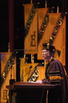 commencement05-jischke4