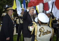 homecoming06-jischkes-flags