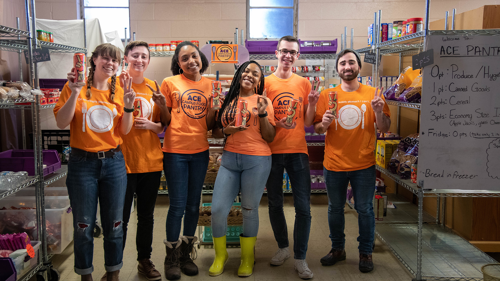 Student volunteers at the ACE Campus Food Pantry